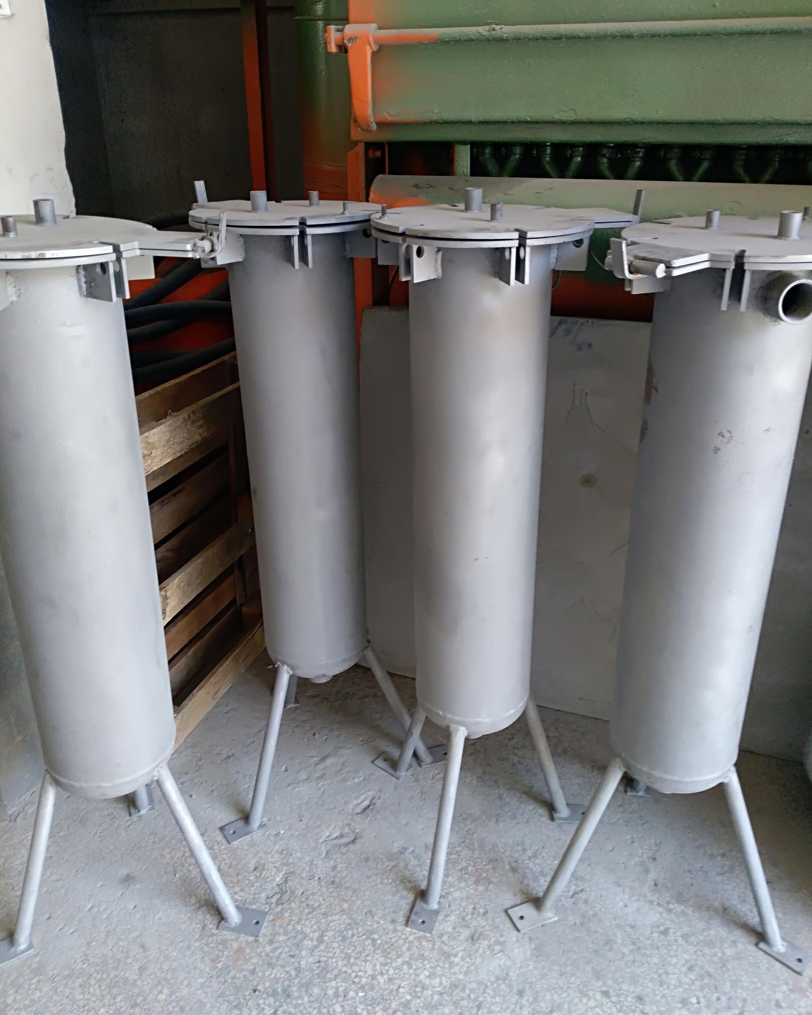 İşlenmiş metal parçalar